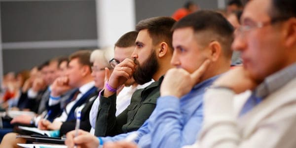 Críticas de algunos académicos